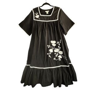 Vintage Bechamel Patio House Dress Black Muumuu White Embroidery